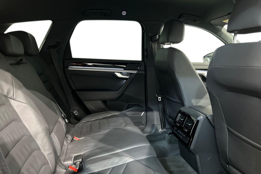 Used Volkswagen Touareg 2022 for sale - 77981483: Photo 10