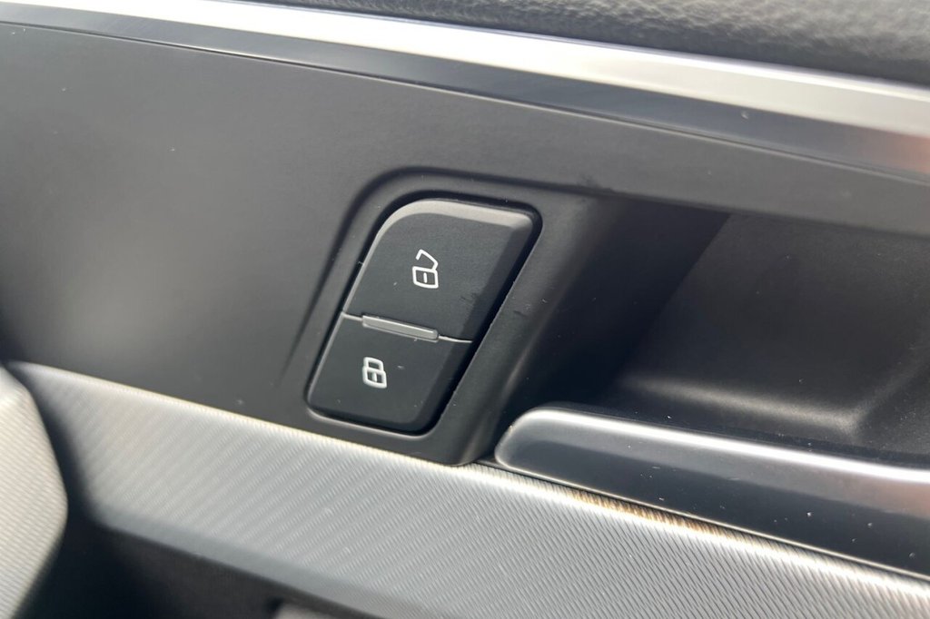 Used Audi A4 2018 for sale - 76429700: Photo 22