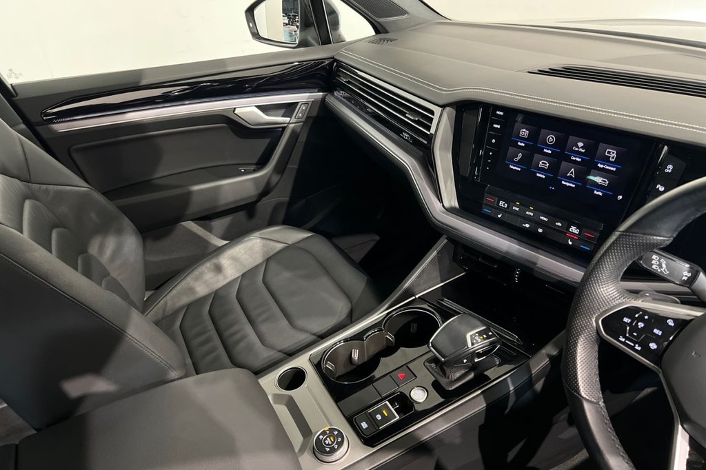 Used Volkswagen Touareg 2022 for sale - 77287796: Photo 34