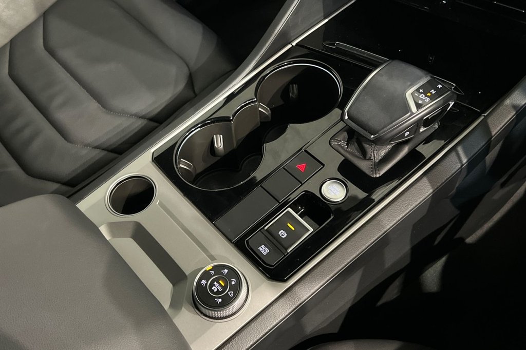 Used Volkswagen Touareg 2022 for sale - 77287796: Photo 38