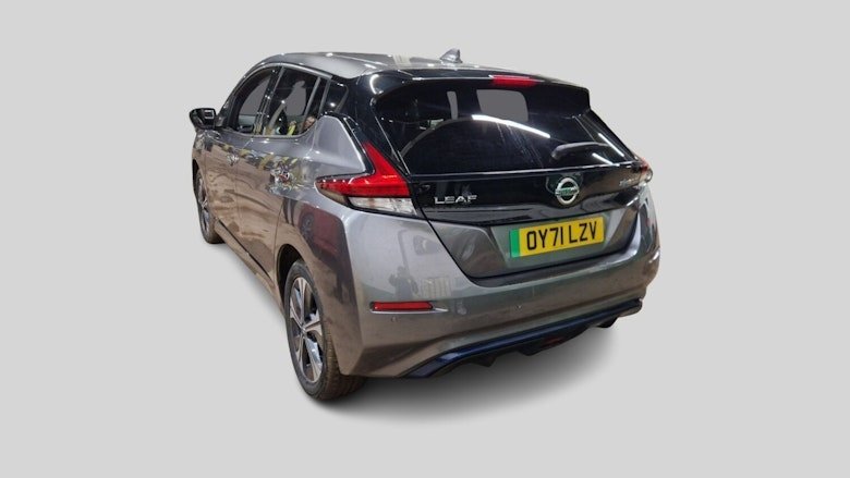 Used Nissan Leaf 2021 for sale - 77879993: Photo 2