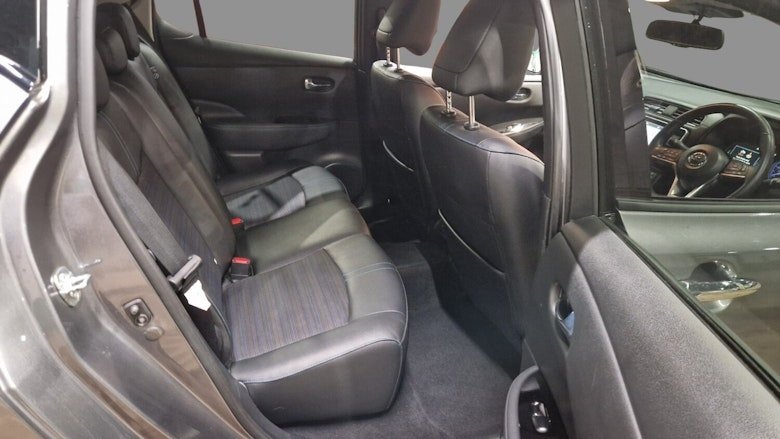 Used Nissan Leaf 2021 for sale - 77879993: Photo 8