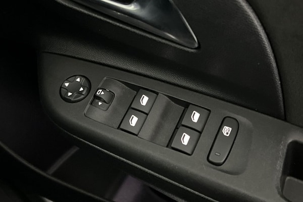 Used Vauxhall Corsa 2023 for sale - 76147470: Photo 40