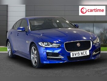 Used Jaguar XE 2019 for sale - 75596845: Photo