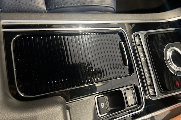 Used Jaguar XE 2019 for sale - 75596845: Photo 30