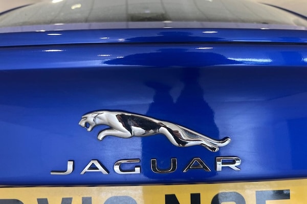 Used Jaguar XE 2019 for sale - 75596845: Photo 38