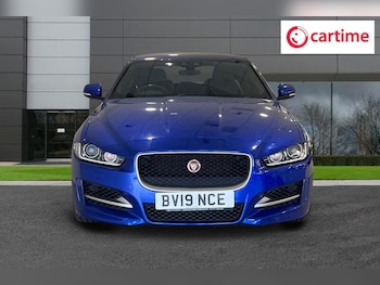 Used Jaguar XE 2019 for sale - 75596845: Photo