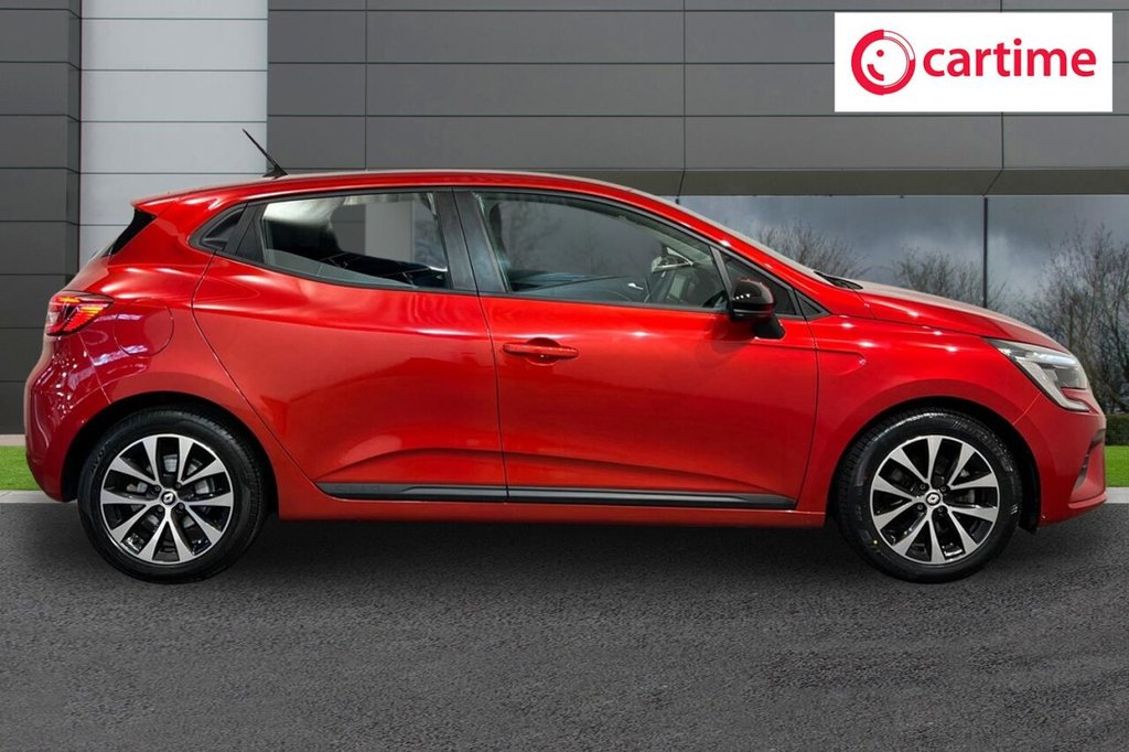 Used Renault Clio 2022 for sale - 78068947: Photo 2