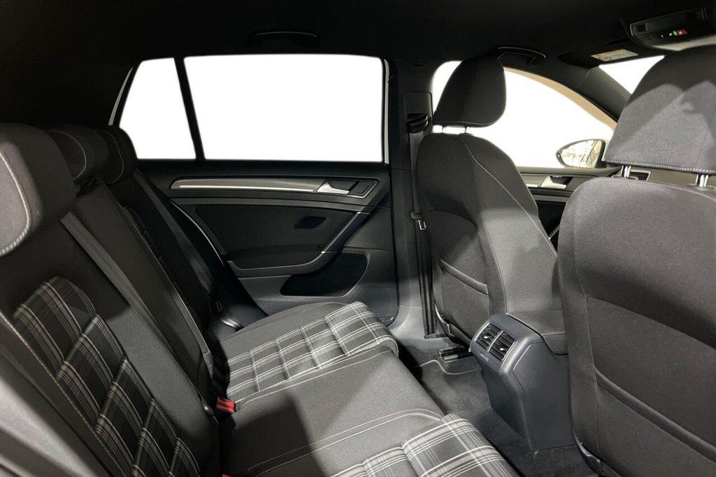 Used Volkswagen Golf 2019 for sale - 76105447: Photo 10