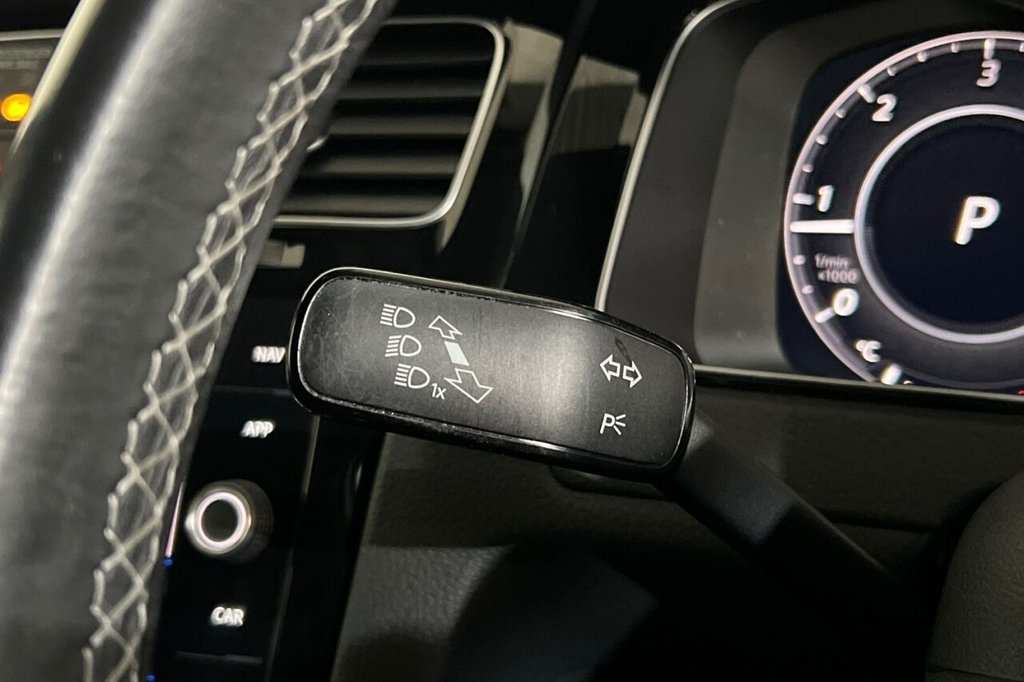 Used Volkswagen Golf 2019 for sale - 76105447: Photo 26