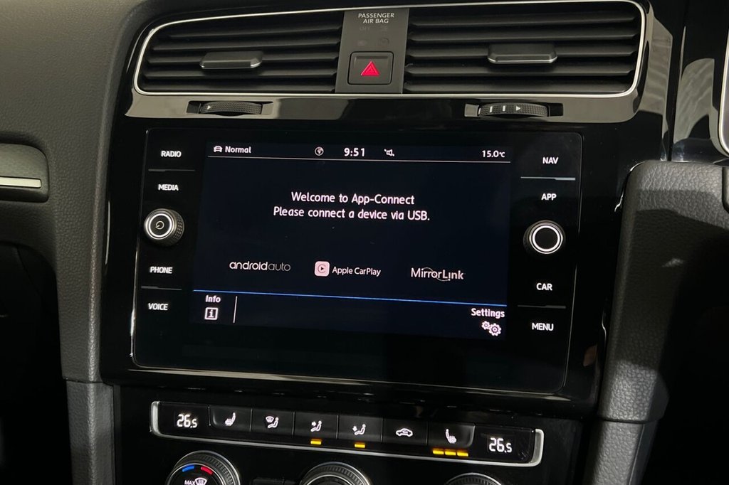 Used Volkswagen Golf 2019 for sale - 76105447: Photo 30