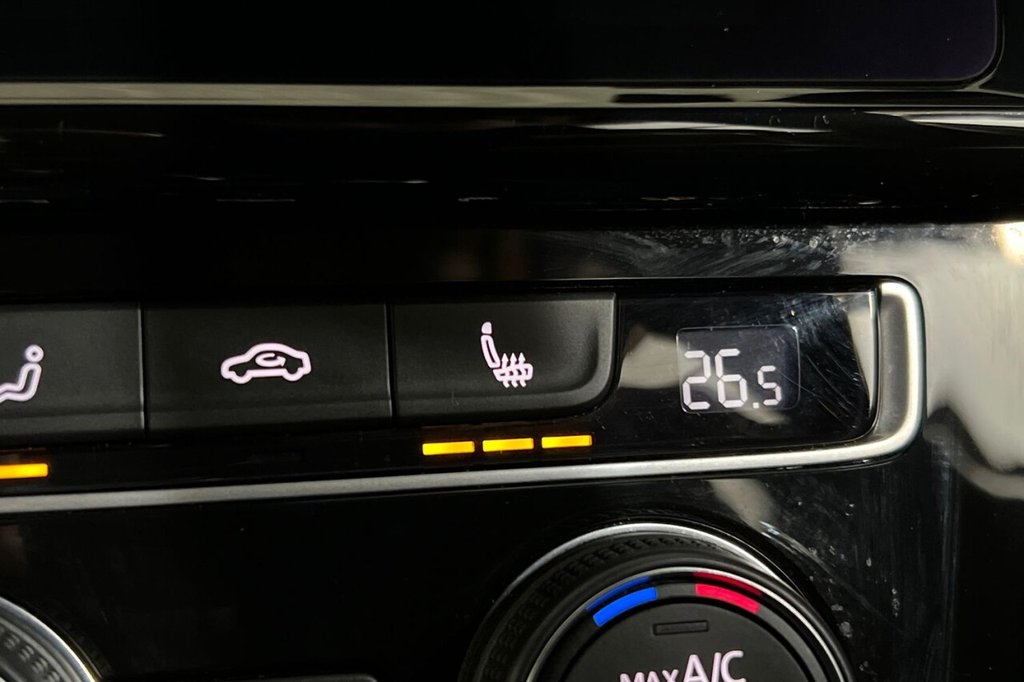 Used Volkswagen Golf 2019 for sale - 76105447: Photo 34