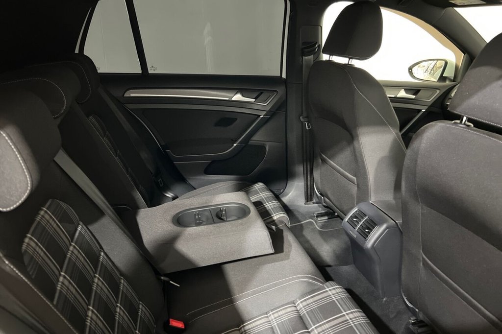 Used Volkswagen Golf 2019 for sale - 76105447: Photo 41