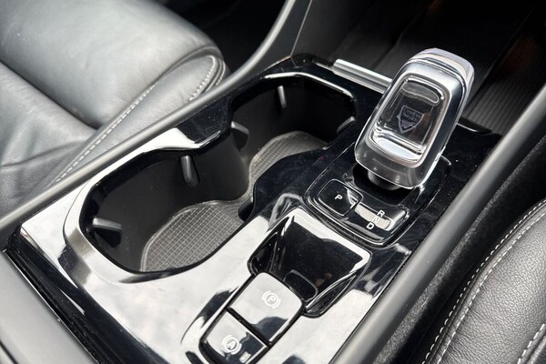 Used Volvo XC40 2023 for sale - 75487456: Photo 17