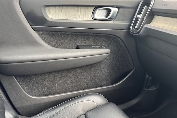 Used Volvo XC40 2023 for sale - 75487456: Photo 20