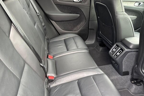Used Volvo XC40 2023 for sale - 75487456: Photo 25