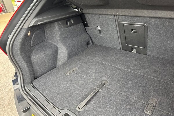 Used Volvo XC40 2023 for sale - 75487456: Photo 27
