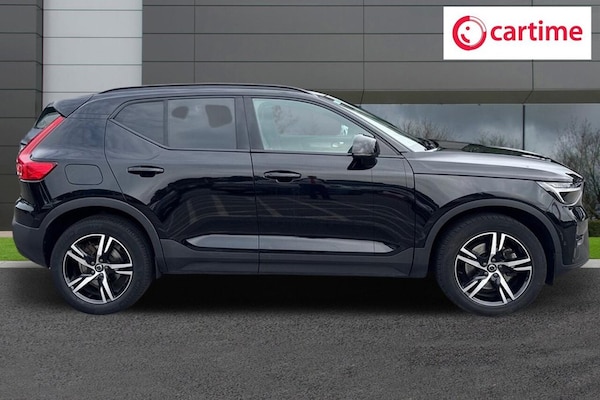 Used Volvo XC40 2023 for sale - 75487456: Photo 2