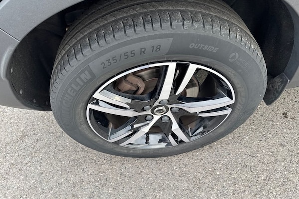 Used Volvo XC40 2023 for sale - 75487456: Photo 34