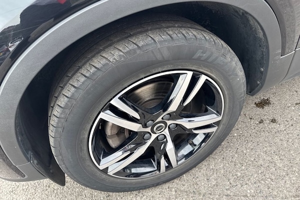 Used Volvo XC40 2023 for sale - 75487456: Photo 36