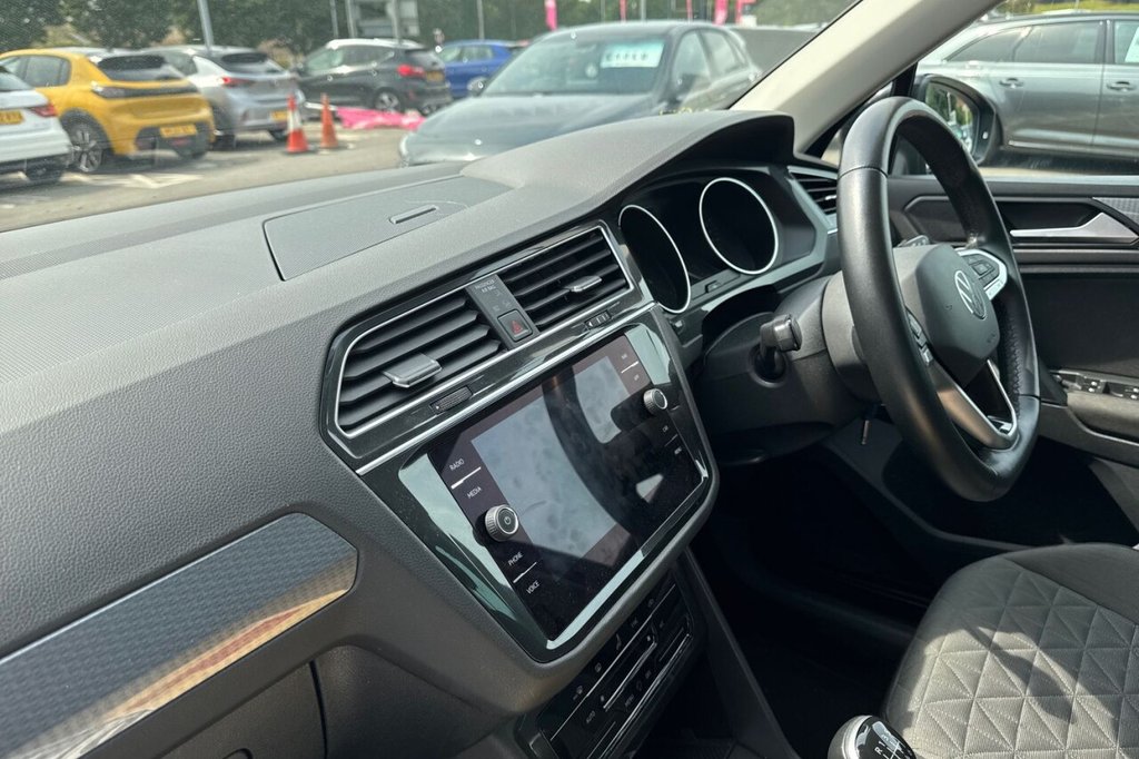 Used Volkswagen Tiguan 2022 for sale - 76724189: Photo 16
