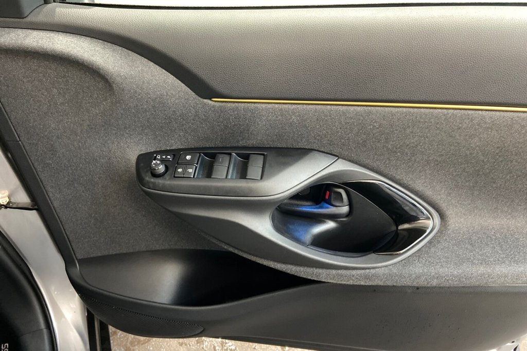 Used Toyota Yaris Cross 2022 for sale - 77470617: Photo 36