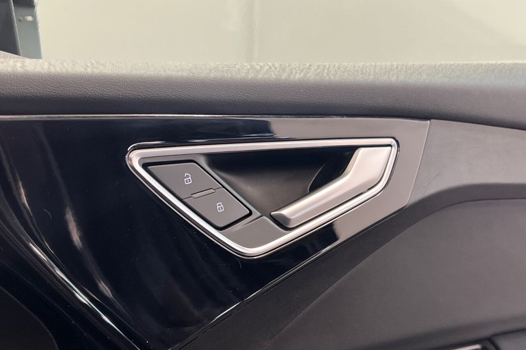 Used Audi Q4 e-tron 2022 for sale - 76973250: Photo 41