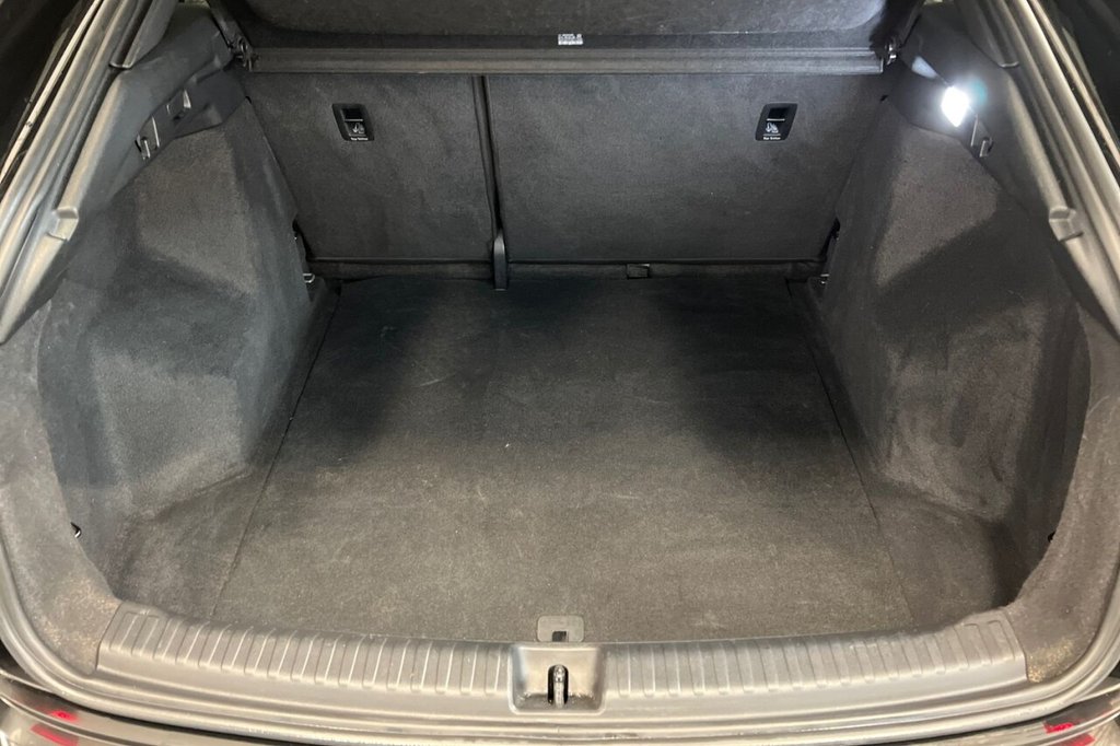 Used Audi Q4 e-tron 2022 for sale - 76973250: Photo 45