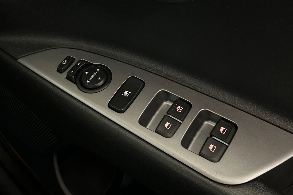 Used Kia Stonic 2021 for sale - 77121486: Photo 38