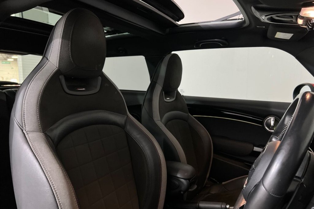 Used MINI Hatch 2021 for sale - 76303780: Photo 16