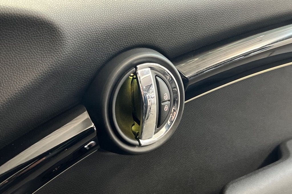 Used MINI Hatch 2021 for sale - 76303780: Photo 36