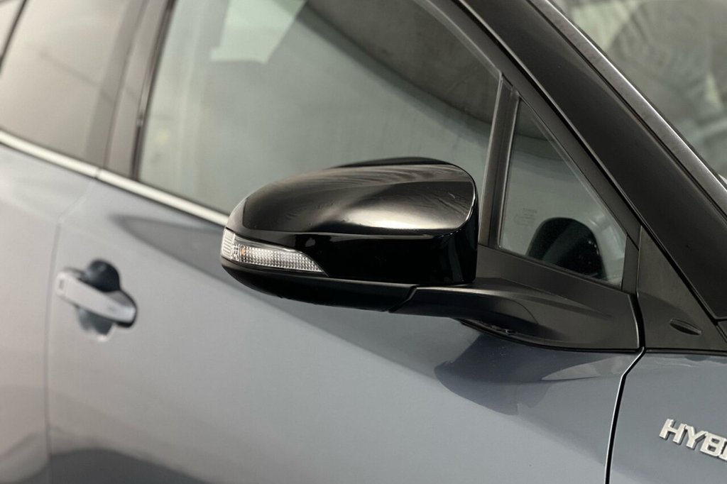 Used Toyota C-HR 2021 for sale - 76558579: Photo 17