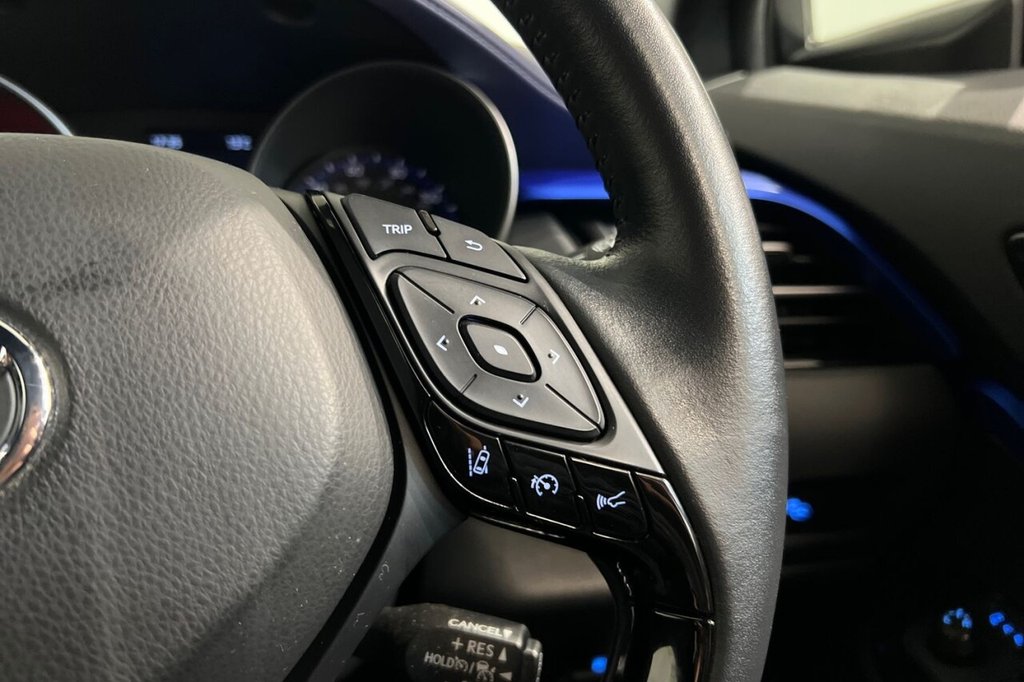 Used Toyota C-HR 2021 for sale - 76558579: Photo 26