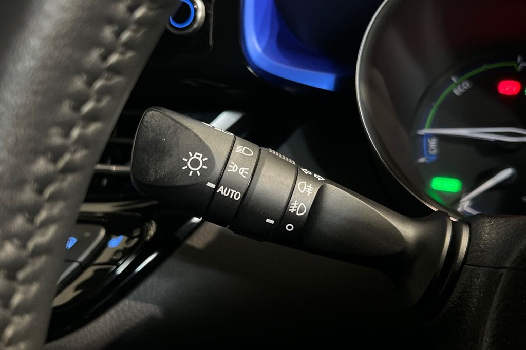 Used Toyota C-HR 2021 for sale - 76558579: Photo 28