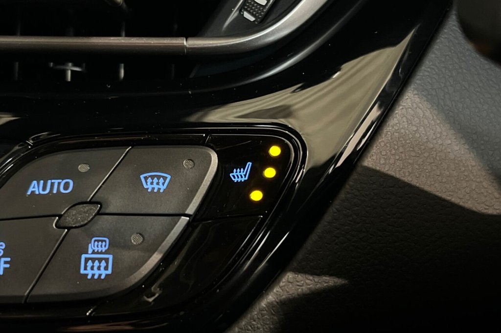 Used Toyota C-HR 2021 for sale - 76558579: Photo 36