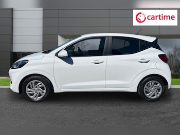 Used Hyundai i10 2023 for sale - 78382413: Photo