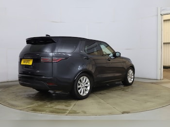 Used Land Rover Discovery 2023 for sale - 78288692: Photo