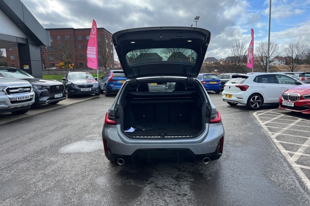 Used BMW 3 Series 2024 for sale - 77576048: Photo 16