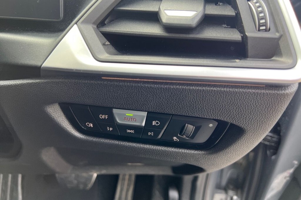 Used BMW 3 Series 2024 for sale - 77576048: Photo 20