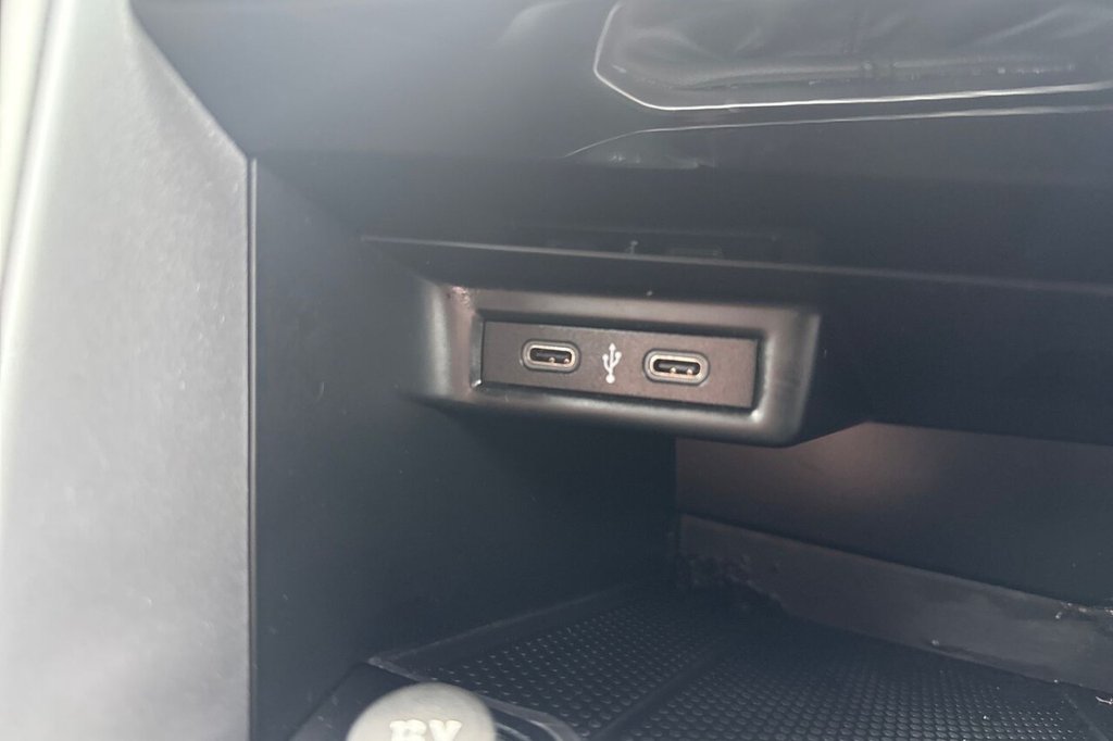 Used Volkswagen T-Roc 2023 for sale - 77600235: Photo 24