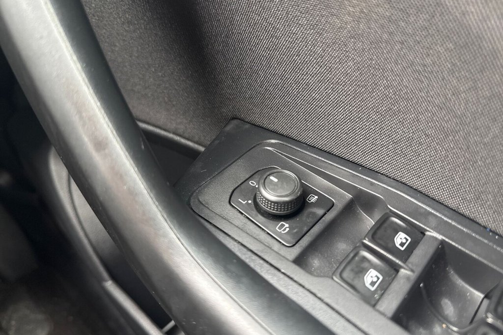 Used Volkswagen T-Roc 2023 for sale - 77600235: Photo 27