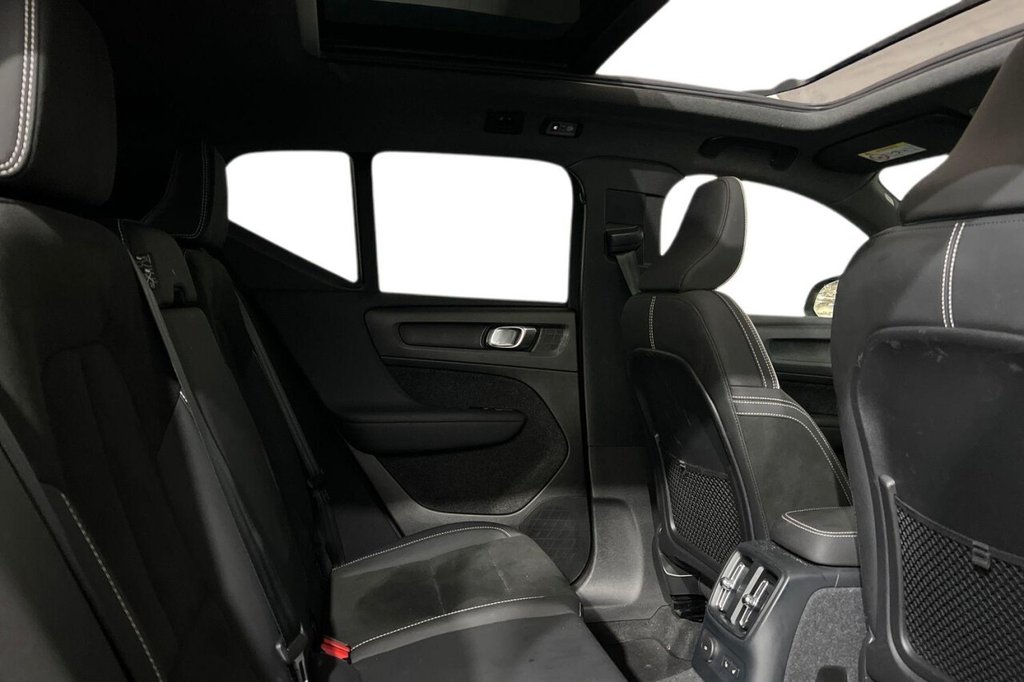 Used Volvo XC40 2023 for sale - 77507124: Photo 10