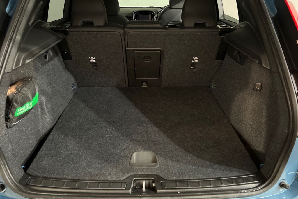 Used Volvo XC40 2023 for sale - 77507124: Photo 42