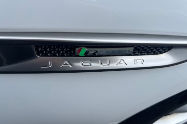 Used Jaguar XF 2018 for sale - 75648207: Photo 19