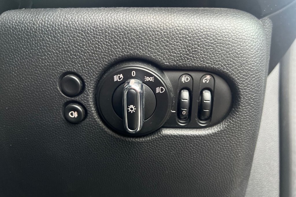 Used MINI Hatch 2022 for sale - 77571878: Photo 31