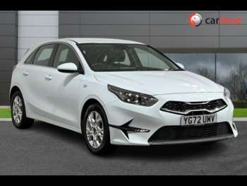 Kia Ceed (2022) - picture 2 of 8