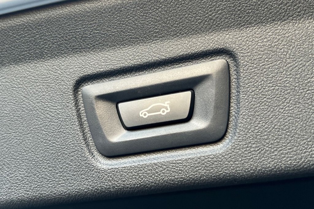 Used BMW i4 2022 for sale - 77355786: Photo 44