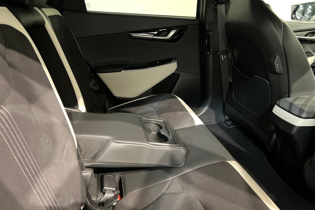 Used Kia EV6 2023 for sale - 77355778: Photo 44