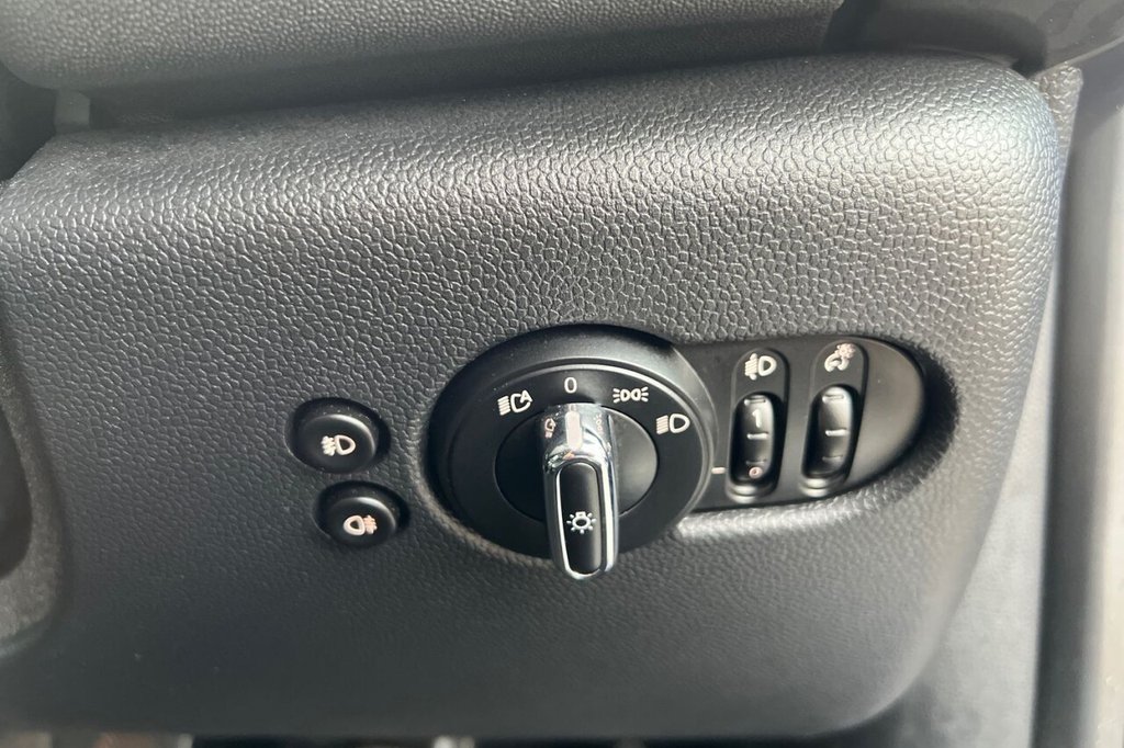 Used MINI Hatch 2020 for sale - 76962190: Photo 32