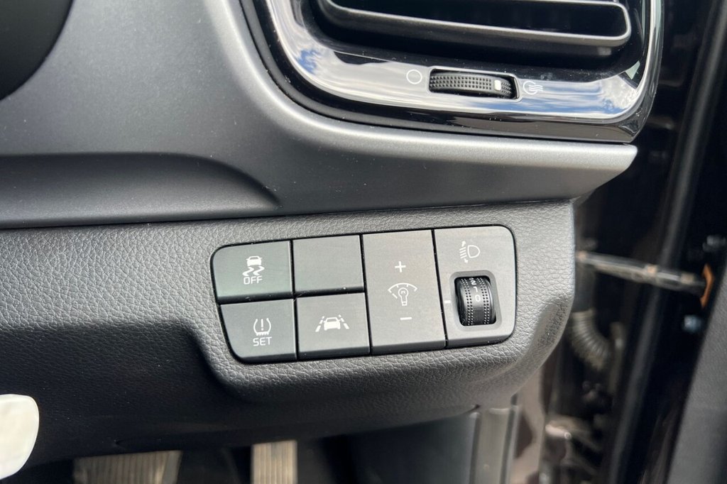 Used Kia Stonic 2020 for sale - 77879391: Photo 35